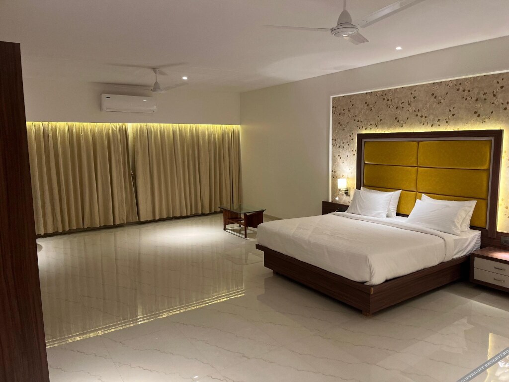 Райчур: Hotel Ranjitha Palace Raichur