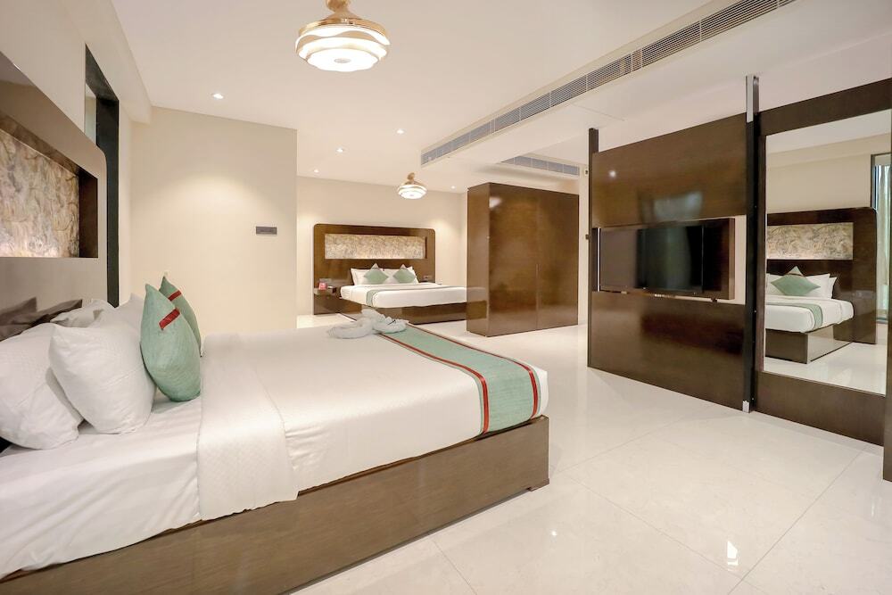 Сурат: Zip By Spree Hotels Surat