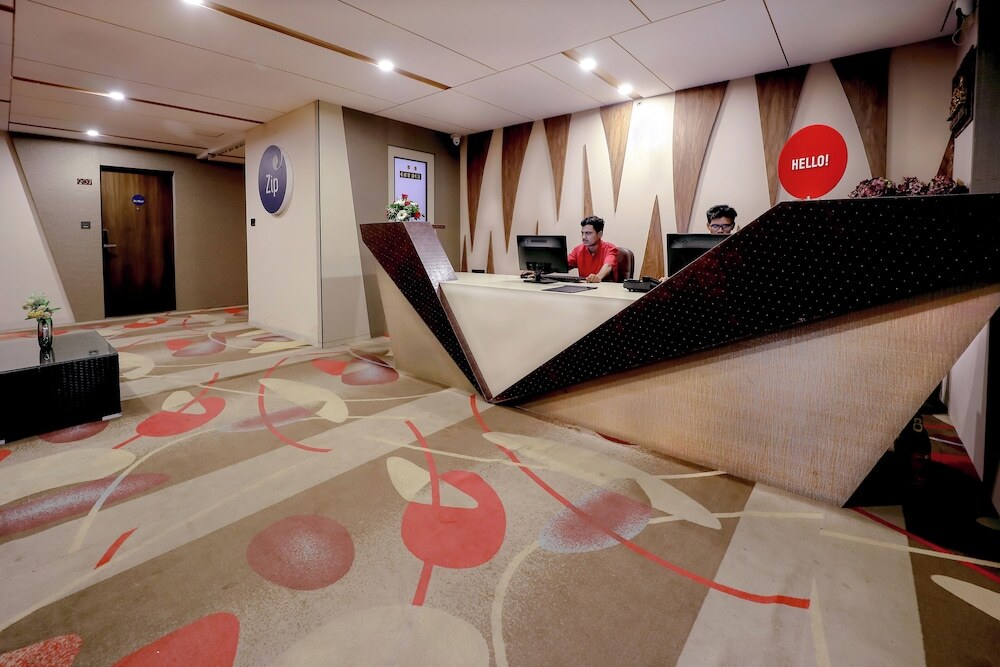 Сурат: Zip By Spree Hotels Surat
