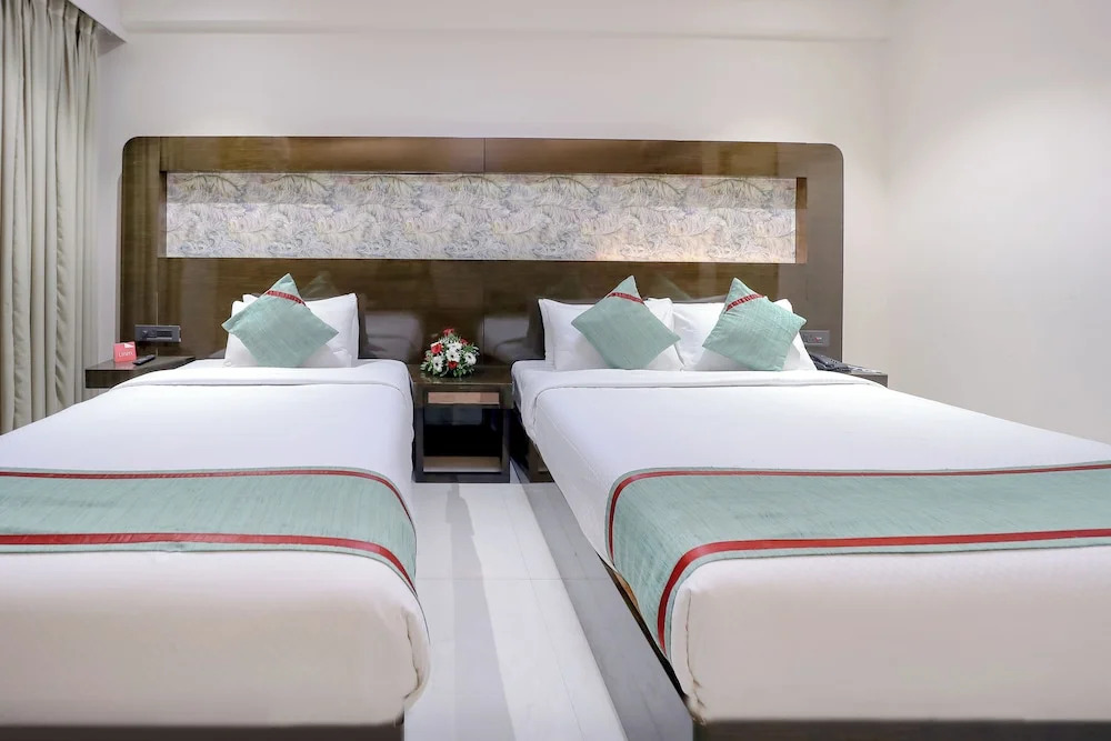 Сурат: Zip By Spree Hotels Surat