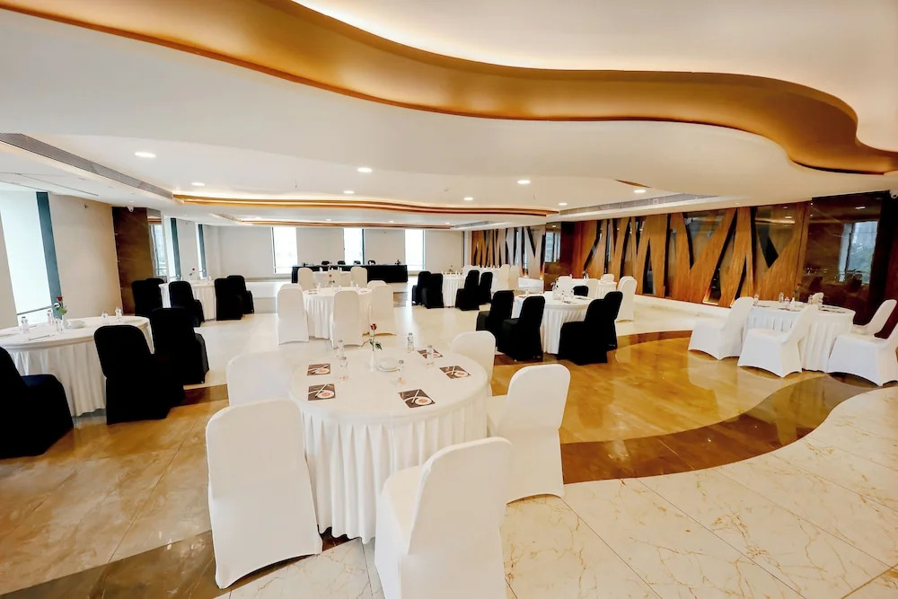 Сурат: Zip By Spree Hotels Surat