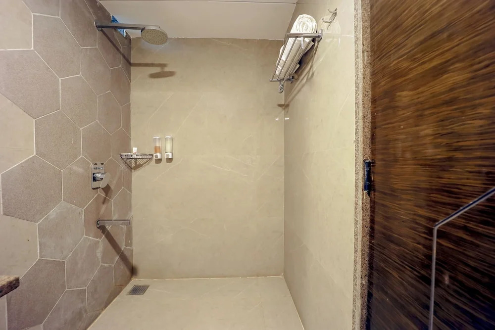 Сурат: Zip By Spree Hotels Surat