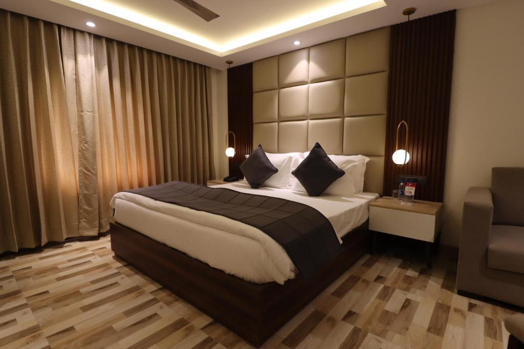 Дханбад: Mastiff  Hotel Dhanbad