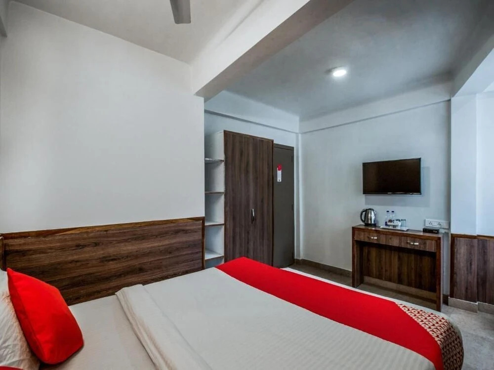 Шиллонг: Hotel Indiana