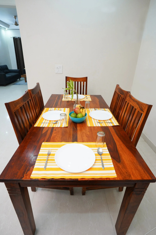 Гуруграм: Lime Tree Luxury 3Bhk Serviced Apartment