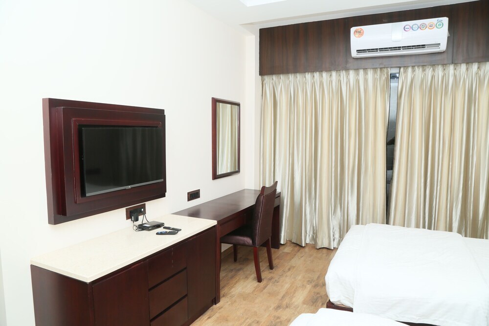 Дхуле: Hotel Ruturaj Regency