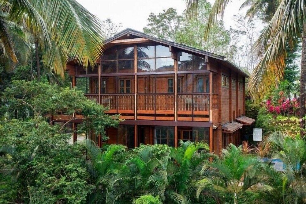Кондотти: ama Stays & Trails The Malabar Villa Heliconia, Kozhikode
