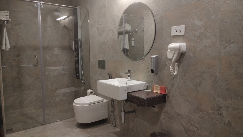 Асансол: Hotel Asansol International