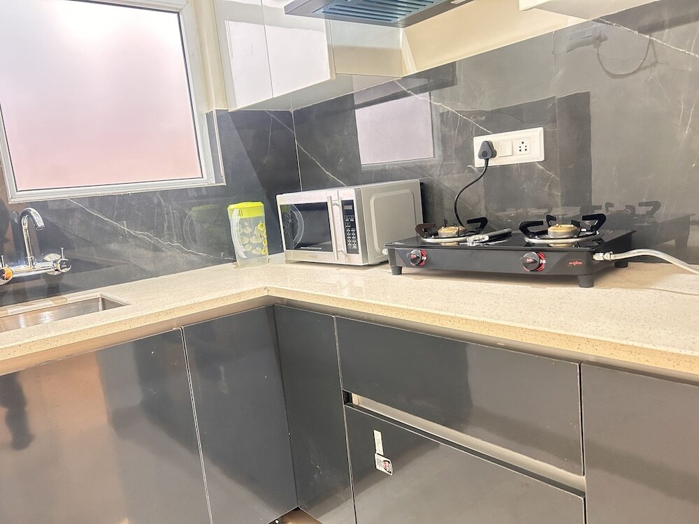 Гуруграм: Lime Tree 1BHK Service Apartment
