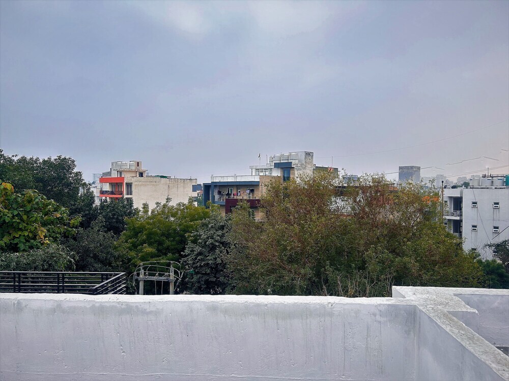 Lime Tree 1BHK Service Apartment — фото 1
