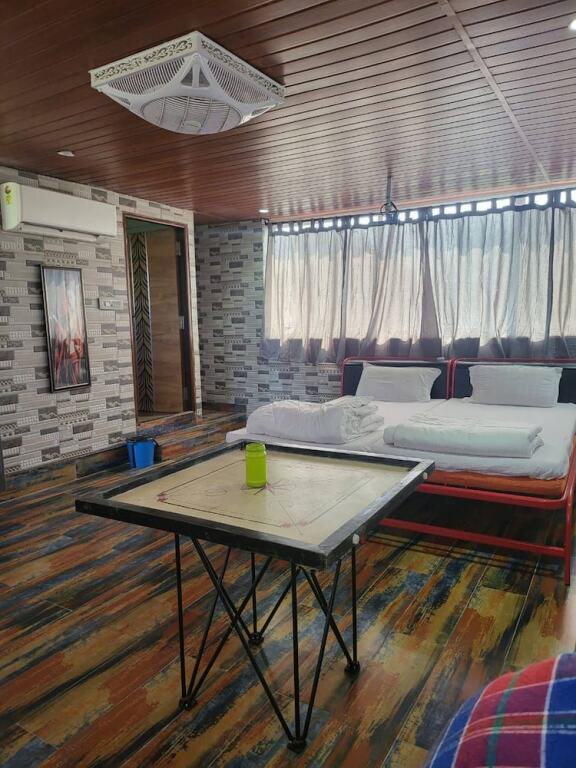 Лонавала: Misty Palace Lonavala