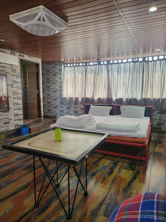 Лонавала: Misty Palace Lonavala