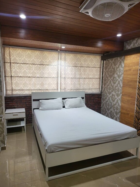 Лонавала: Misty Palace Lonavala