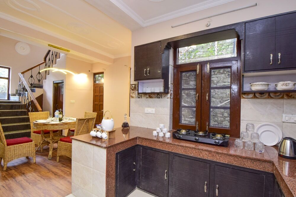 Куфри: Chail Cabana by Dumnu Homes