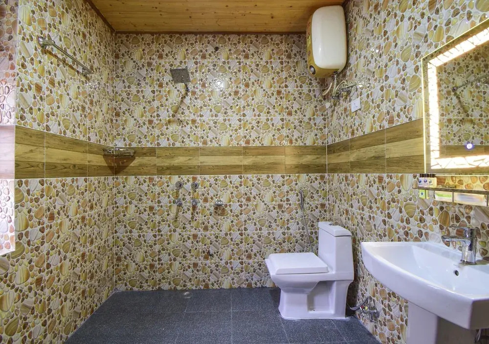 Куфри: Chail Cabana by Dumnu Homes