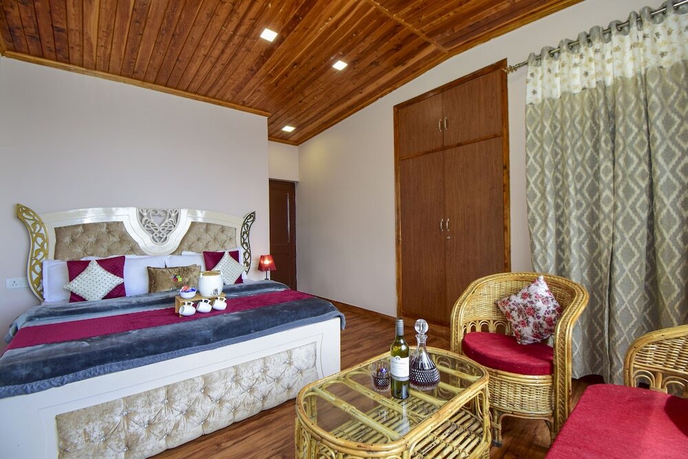 Куфри: Chail Cabana by Dumnu Homes