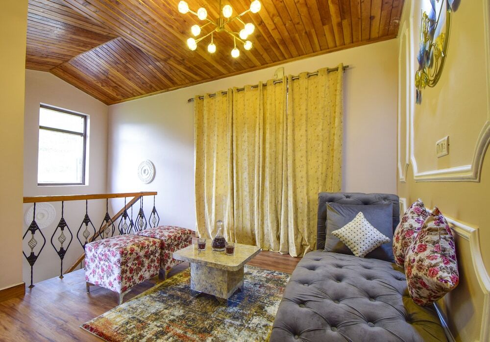 Куфри: Chail Cabana by Dumnu Homes