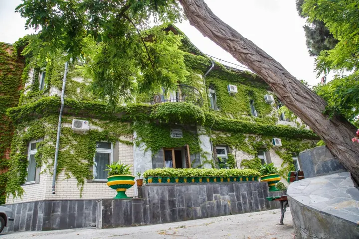 Алушта: Staryij Zamok Hotel