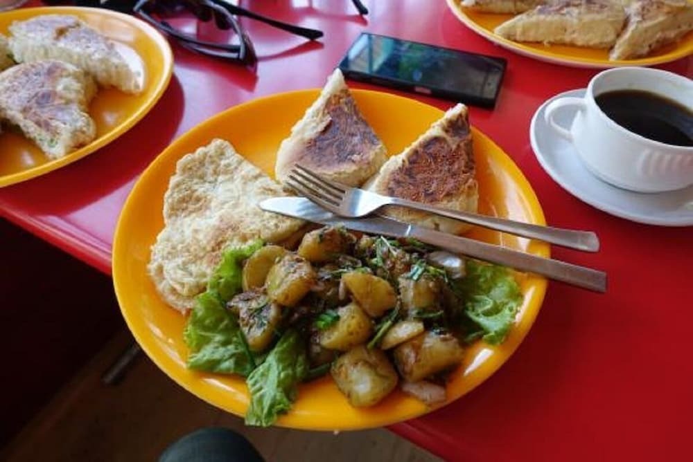 Хундер: Tongspon Camp