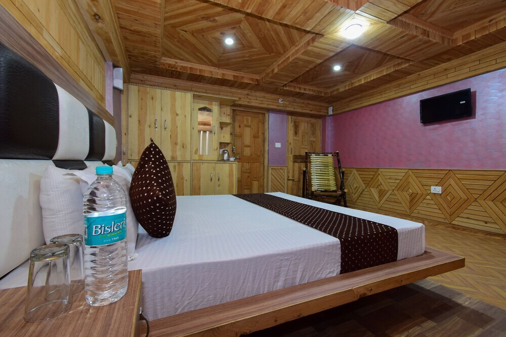 Куфри: Cheog Chamber by Dumnu Homes