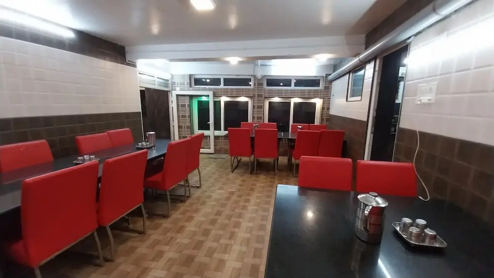 Ути: SV Residency