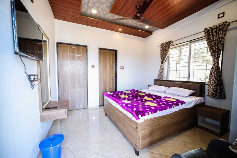 Олд-Махабалешвар: Royal Palace Panchgani