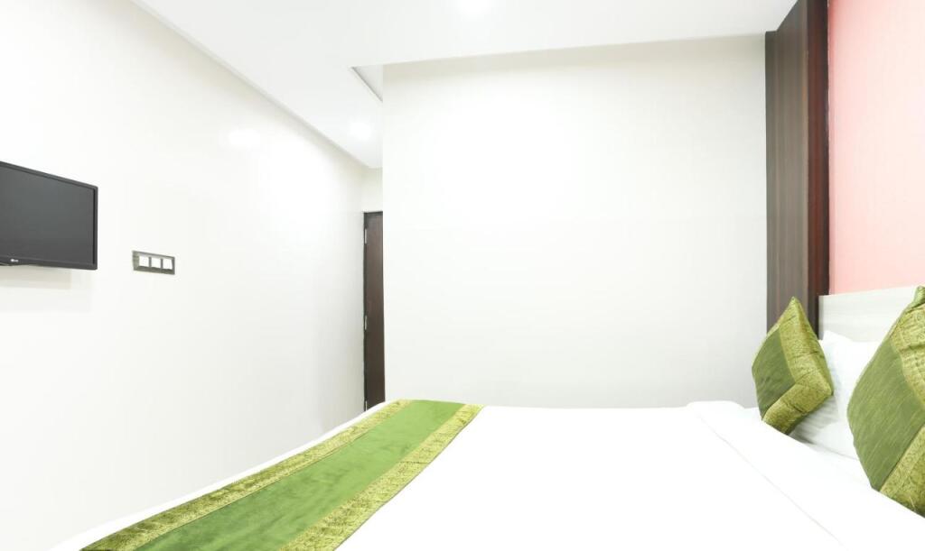 Бангалор: Hotel Habitat Comforts