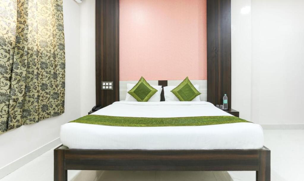 Бангалор: Hotel Habitat Comforts