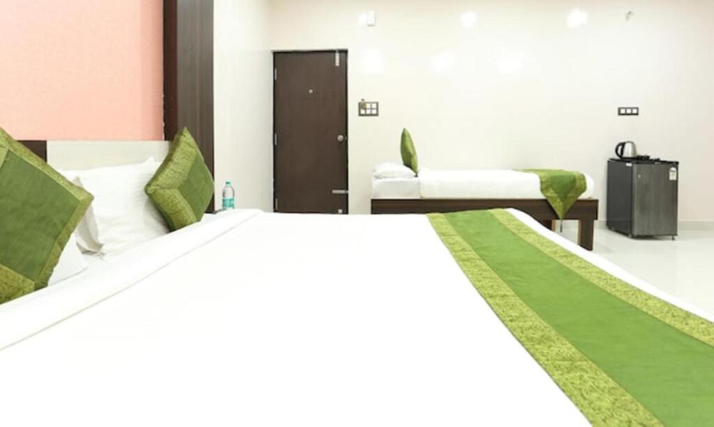 Бангалор: Hotel Habitat Comforts