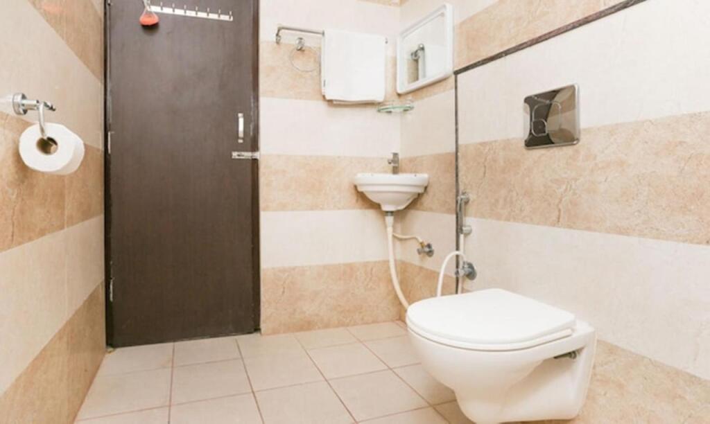 Бангалор: Hotel Habitat Comforts