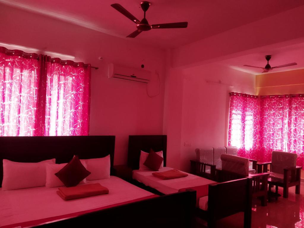 Солагампатти: Naadi stayinn New Busstand Thanjavur
