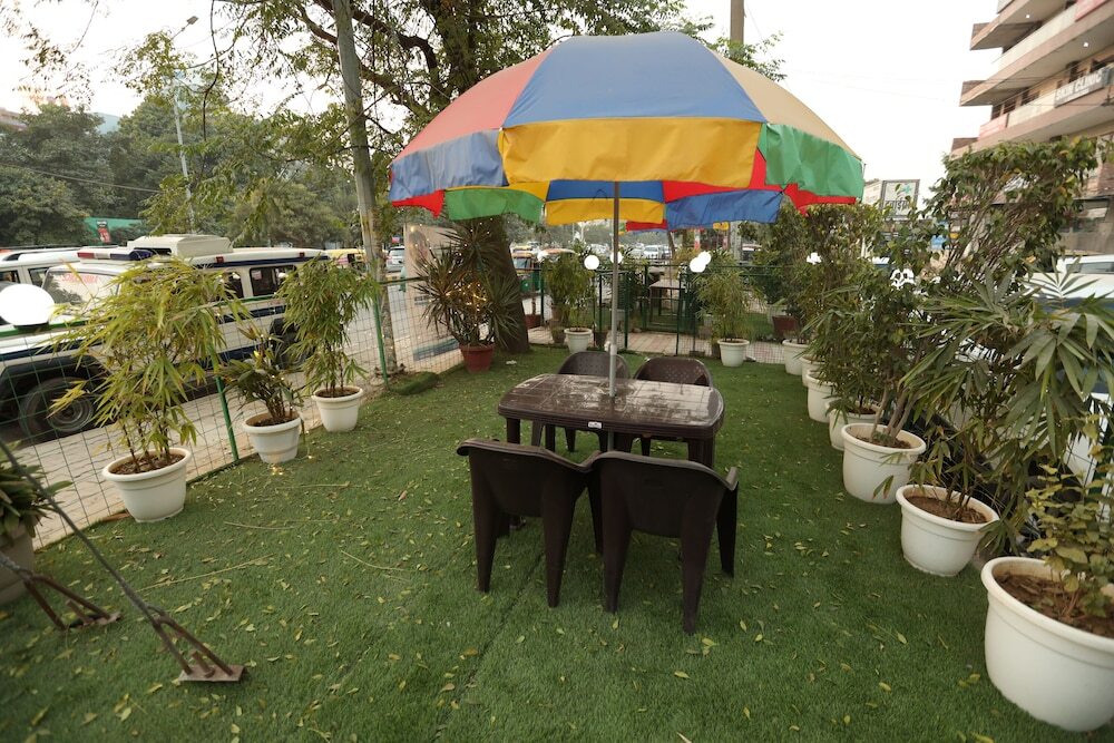 Гуруграм: Hotel Starex Opp. Artemis Hospital