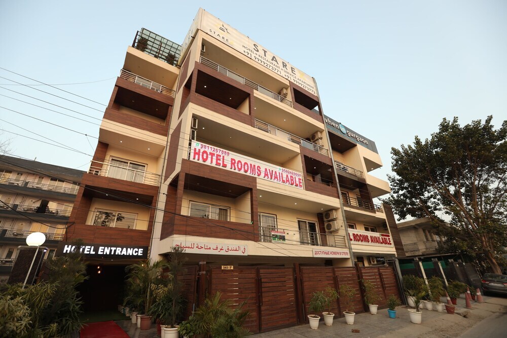 Гуруграм: Hotel Starex Opp. Artemis Hospital