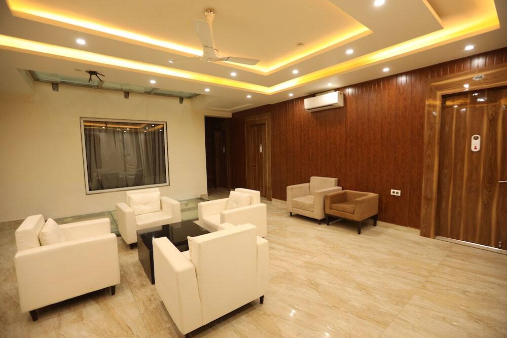 Гуруграм: Hotel Starex Opp. Artemis Hospital