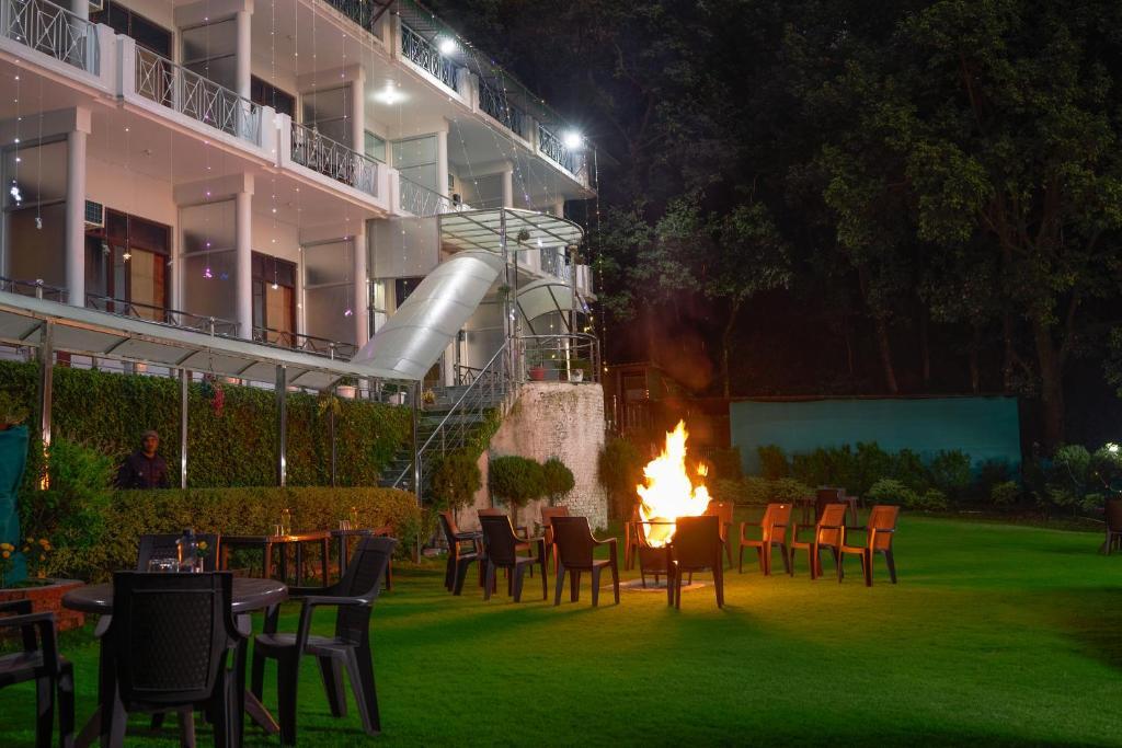Наинитал: BluSalzz Homes - The Green Roof, Bhimtal - Uttarakhand