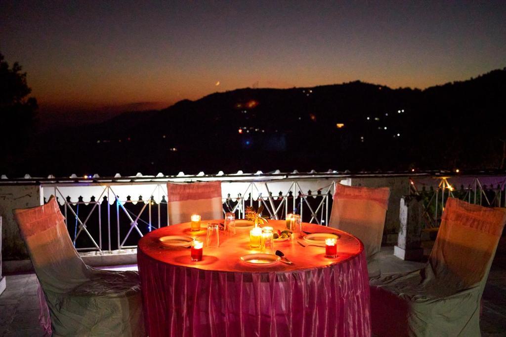 Наинитал: BluSalzz Homes - The Green Roof, Bhimtal - Uttarakhand