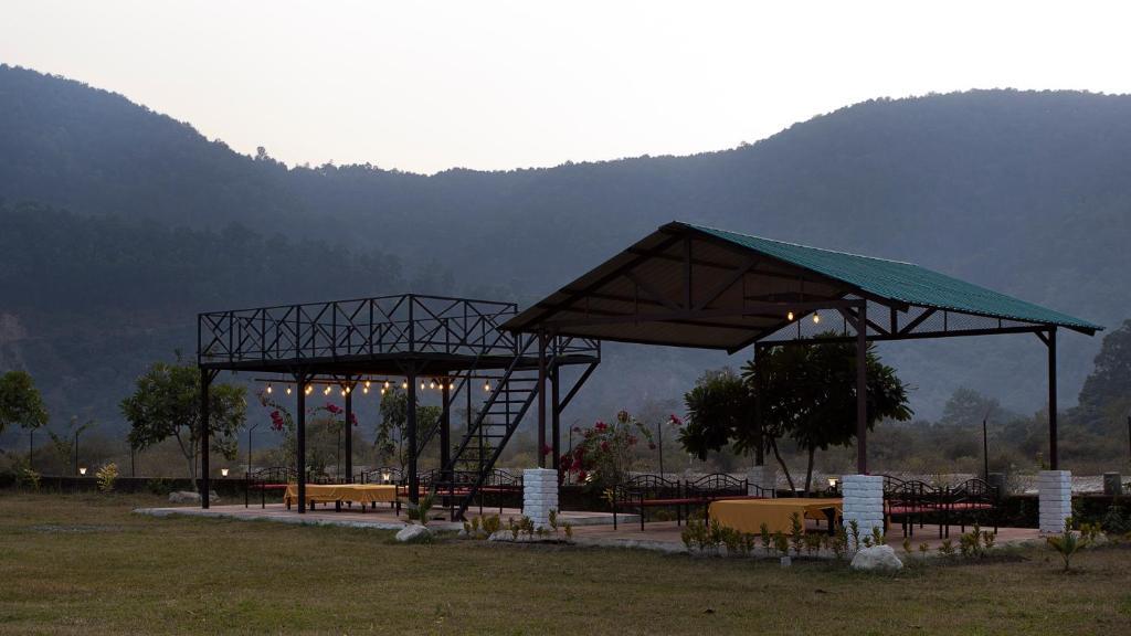 Крепость Ramnagar: River Valley Resort