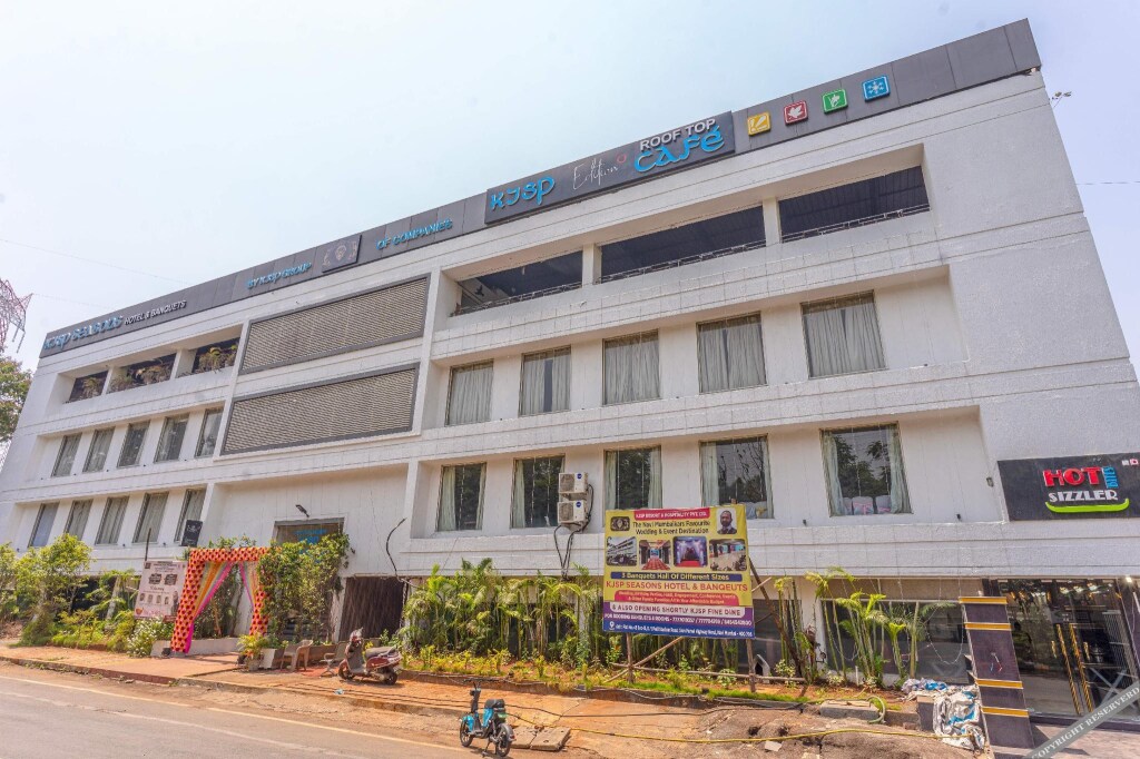 Kjsp Seasons Hotel — фото 1