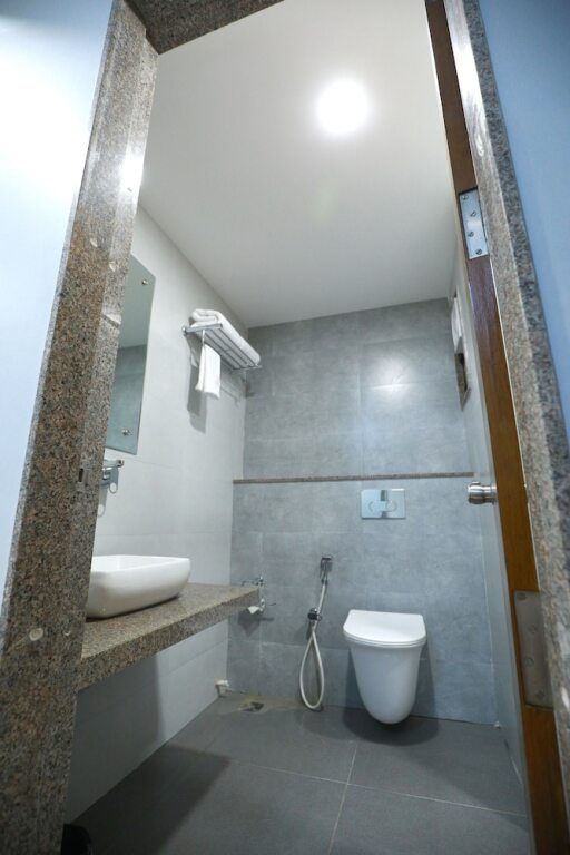 Дварка: Hotel The Grand Ladhukara