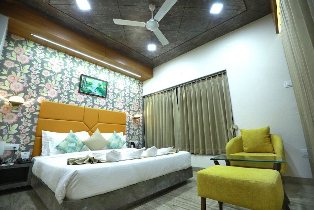 Дварка: Hotel The Grand Ladhukara