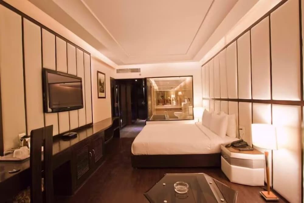 Чандигарх: The Regent Chandigarh
