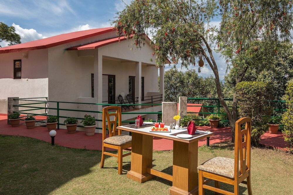 Раникхет: Binsar Eco Resort, Binsar - Uttarakhand