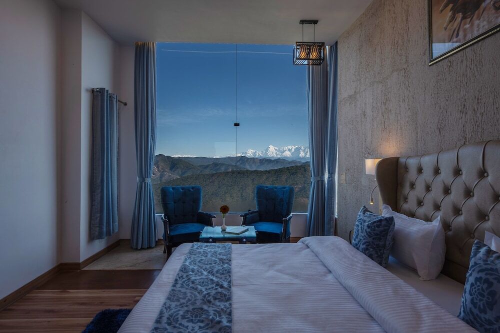Раникхет: Binsar Eco Resort, Binsar - Uttarakhand