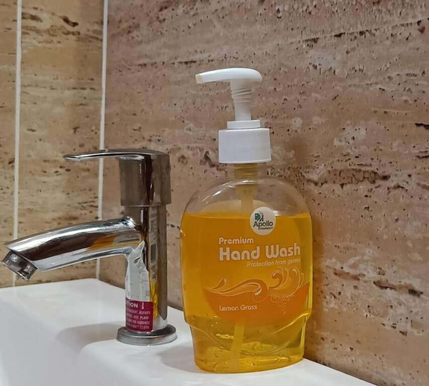 Веллор: Hotel Essence