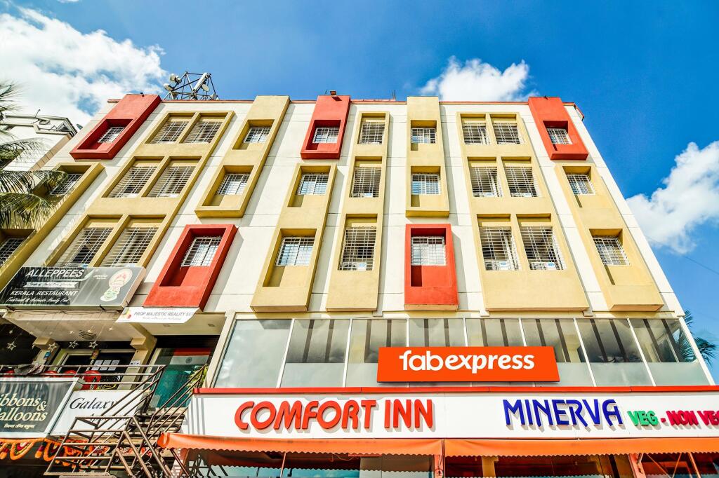 Хинджевади: Fabexpress Comfort Executive