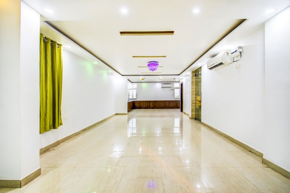 Fabhotel Grand Sheela — фото 2