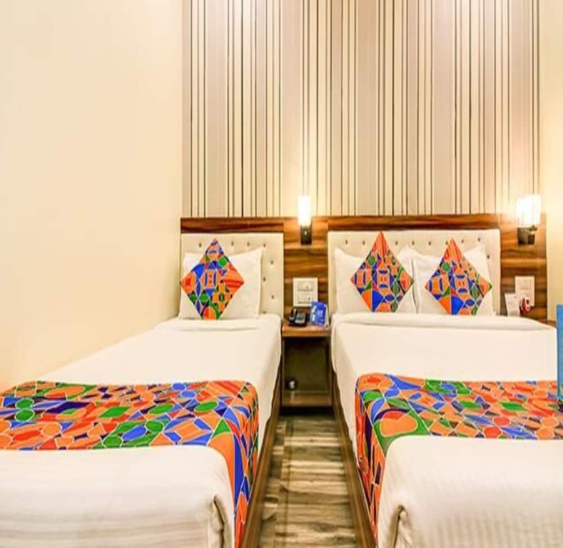 Мумбаи: Fabhotel Axis International