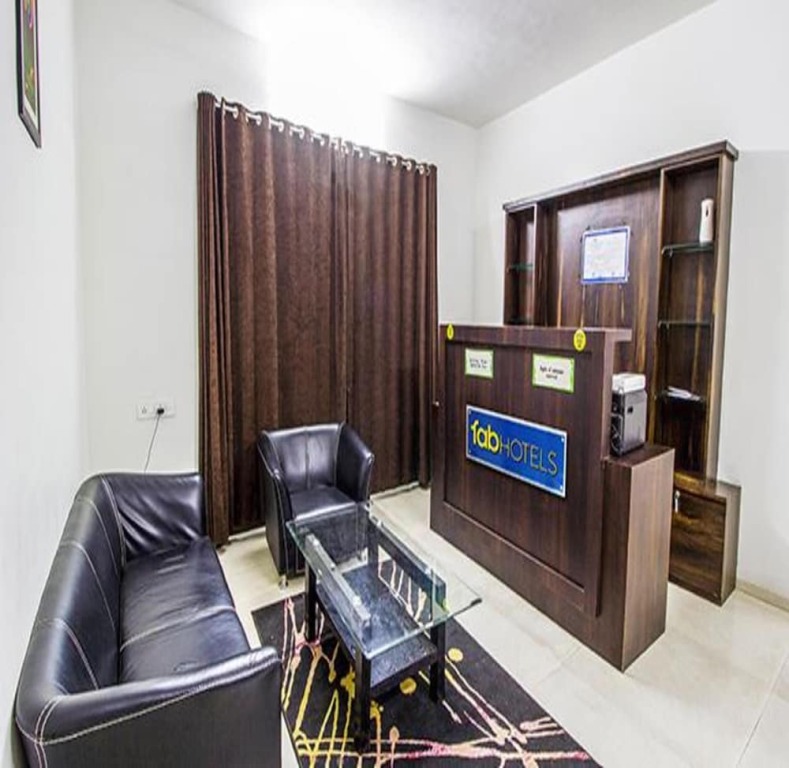 Нашик: Fabhotel Prathamesh Pride