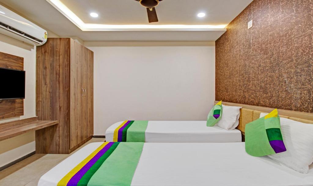Тирупати: Treebo Usha Vasivi Alipiri Road, 2 Km From Tirupati Central Bus Station