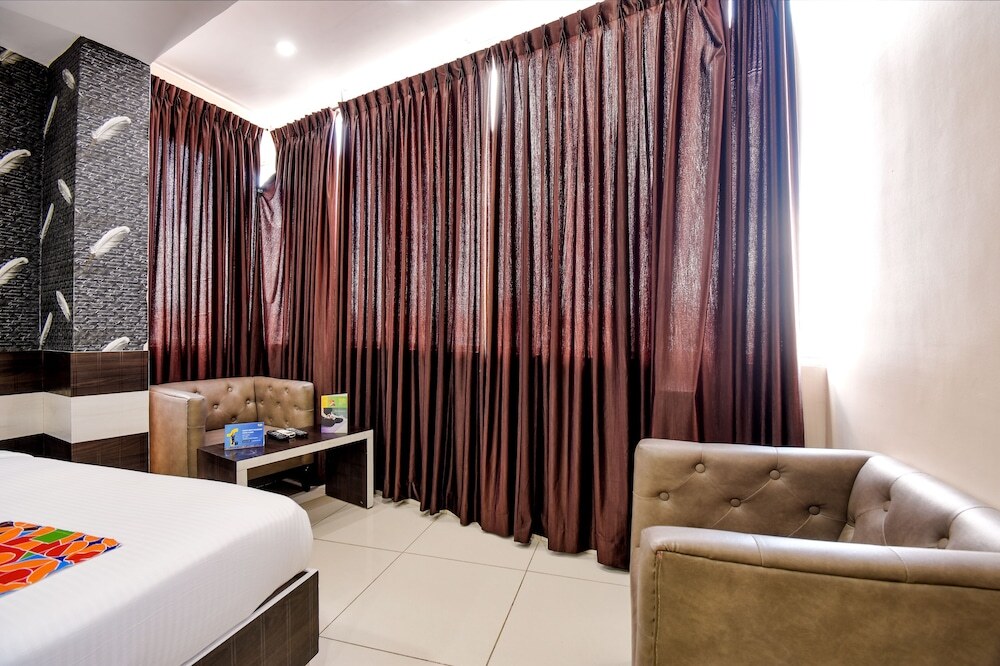 Бангалор: Fabhotel Rotano Suites